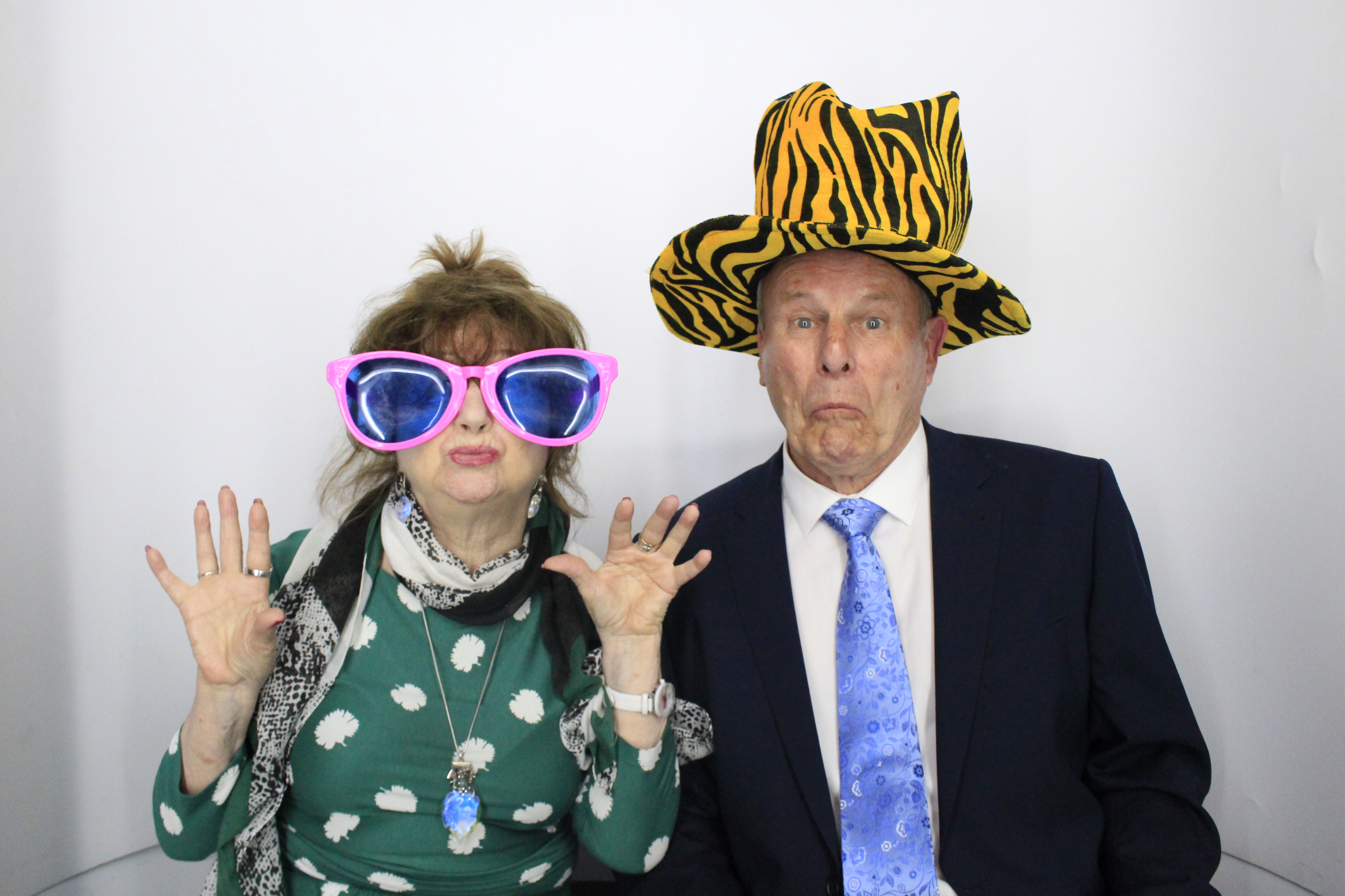 Andy and Emma's Wedding | View more photos from the event at gallery.myphotoboothexperience.co.uk/u/MyPhotoBoothExperienceLtd/Andy-and-Emmas-Wedding